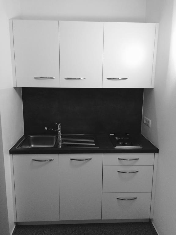 Beim Dorner Apartment Шена Екстериор снимка